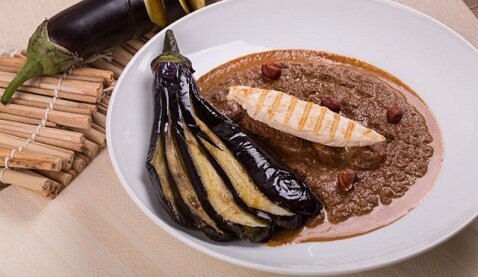 طرز تهیه فندق قاتق ؛ طعمی فراموش شده از دل جنگل های گیلان