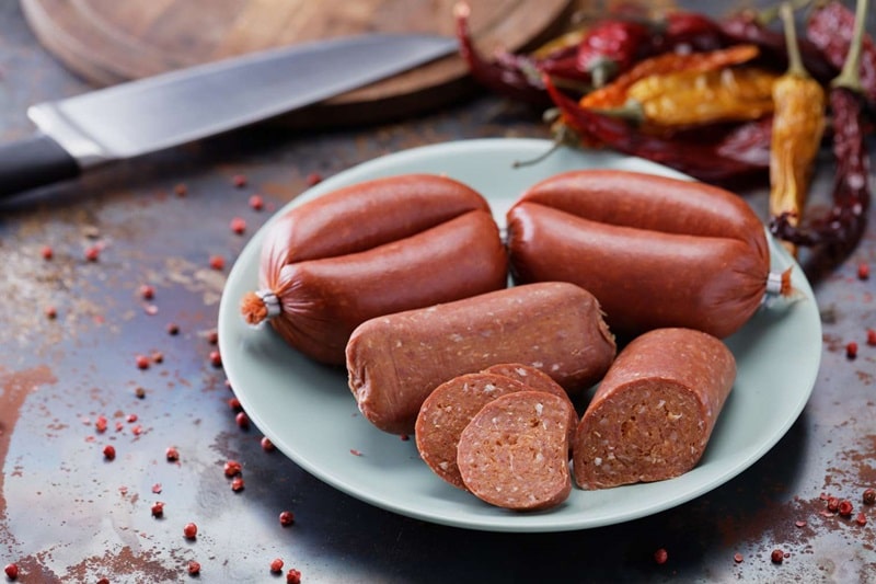 بهترین روش برای سوخاری کردن سوسیس مواد لازم برای سوسیس سوخاری