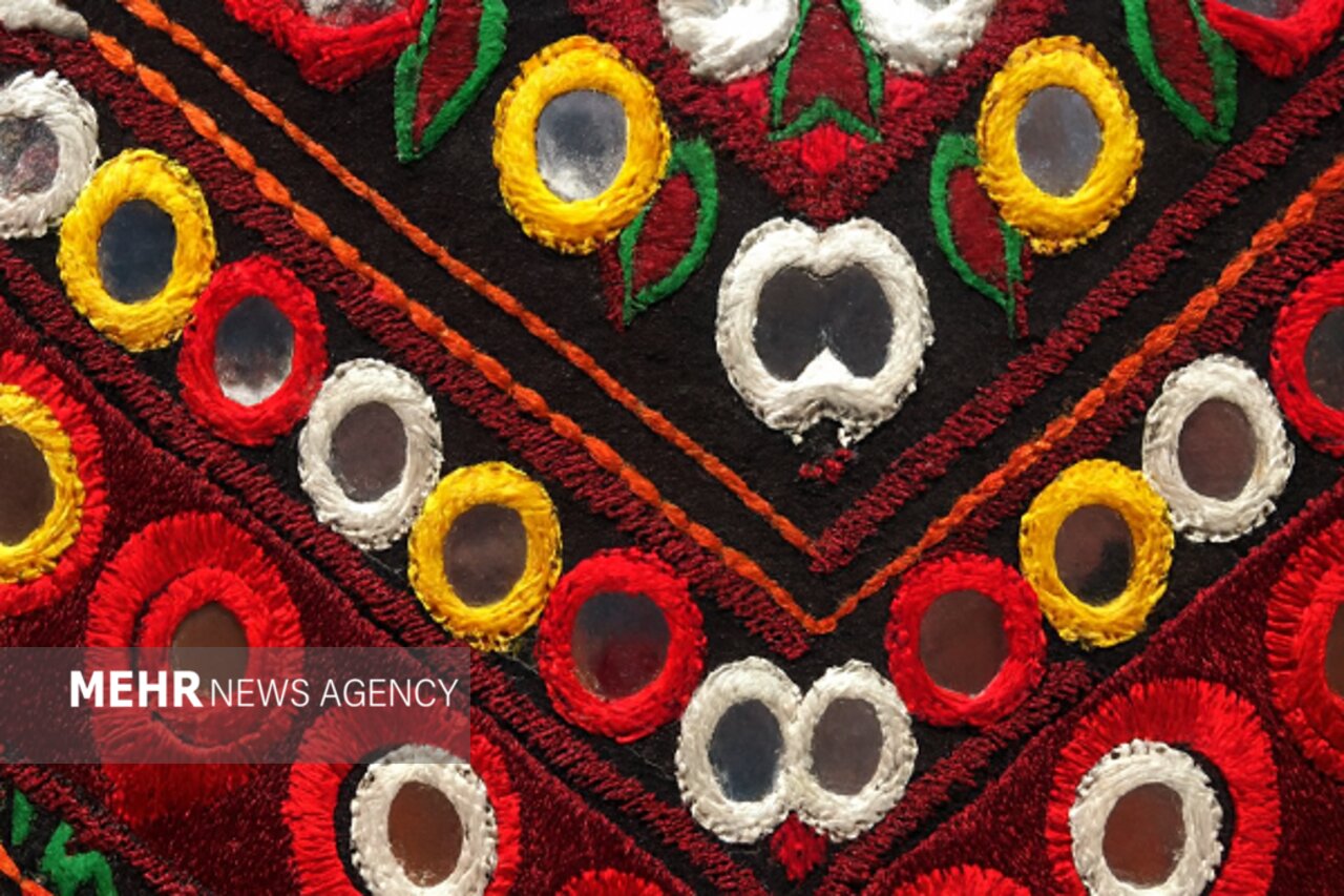 آینه‌دوزی و آینه‌کاری؛ میراثی واحد از پاکی و زیبایی بلوچ‌ها و ایرانیان