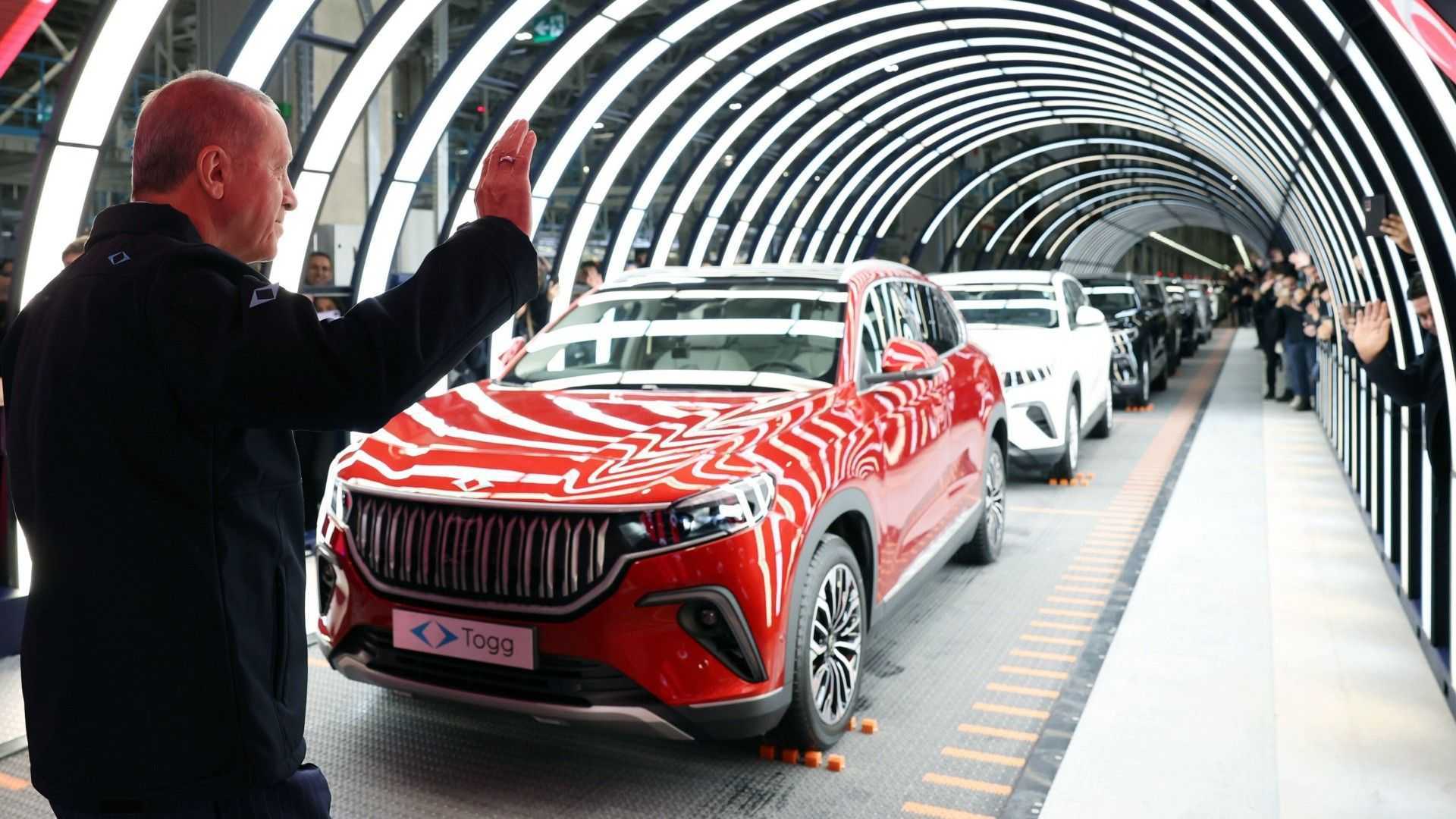 ترکیه،کابوس جدید خودروسازی اروپا Turkey's National Carmaker Togg Starts Production Of 2023 C SUV EV