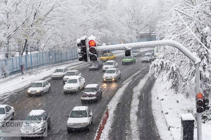 آخرین وضعیت جوی جاده ها: ۲۲ محور مواصلاتی برفی و بارانی است