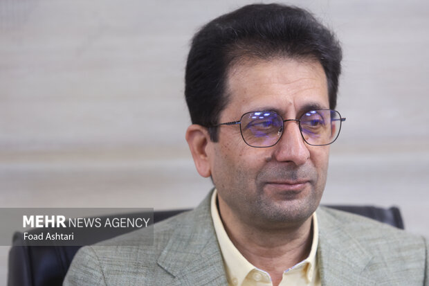 شخصیتهای مهم تاریخ را تا سطح کودکان پایین آوردیم/ یادگیری با طعم خنده بچهها باید با الگوهای ایرانی خود ارتباط بگیرند