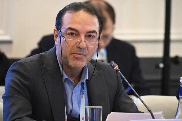 انتقاد از نمایش مصرف مواد و الکل در رسانه‌های تصویری