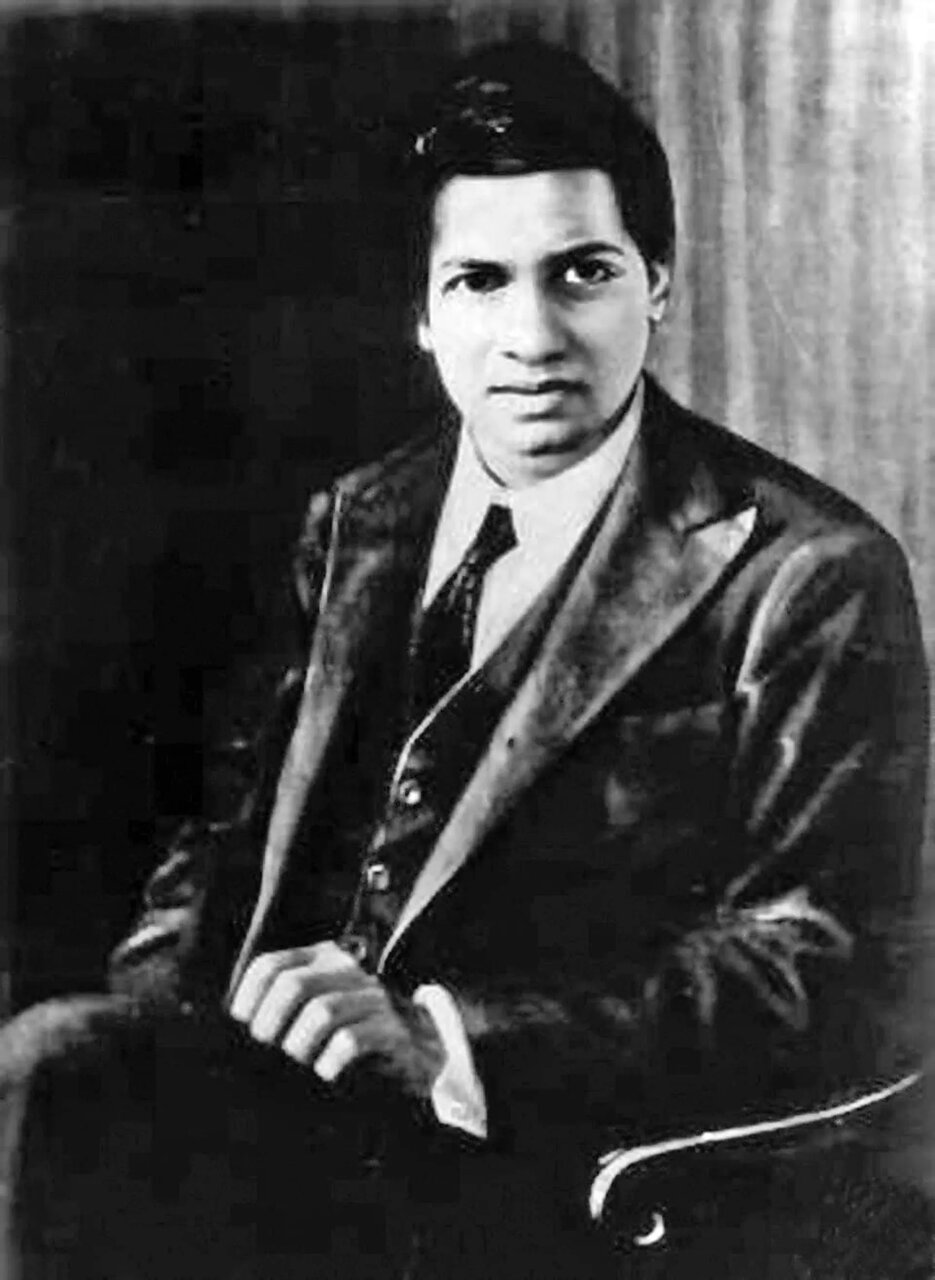 داستان غمانگیز نابغهای که اثبات کرد جمع همه اعداد مثبت، منفی است داستان غمانگیز نابغهای که اثبات کرد جمع همه اعداد مثبت، منفی است