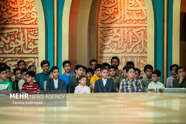 «محفل ستاره‌ها ۳» محرم و صفر می‌آید؛ آغاز ضبط از ۲۵ خرداد