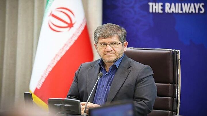 آغاز فروش بلیت قطار مراسم تشییع رهبر شهید از ساعت ۱۴ امروز