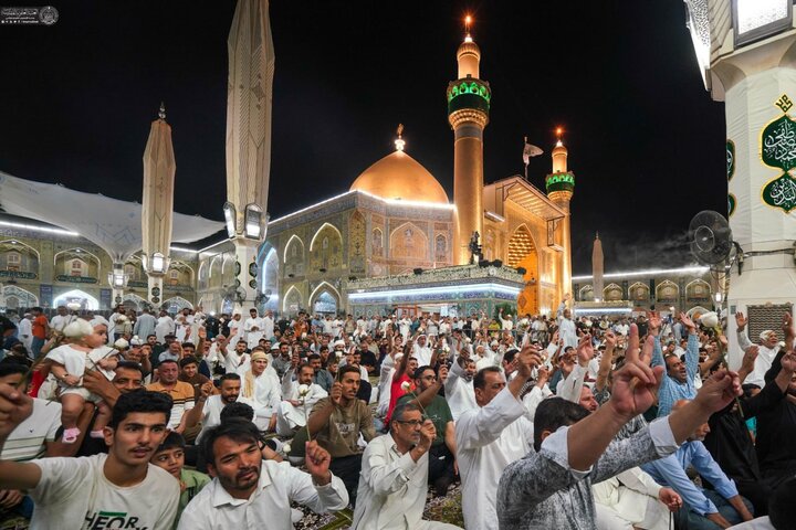 برپایی سفره کرامت ولادت حضرت رسول(ص) در حرم امیرالمومنین(ع) برپایی سفره اکرام ولادت حضرت رسول(ص) در حرم امیرالمومنین(ع)