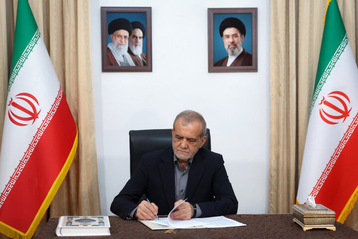 رئیس‌جمهور:دختران وزنه‌بردار ایران یک اولین ارزشمند ثبت کردند