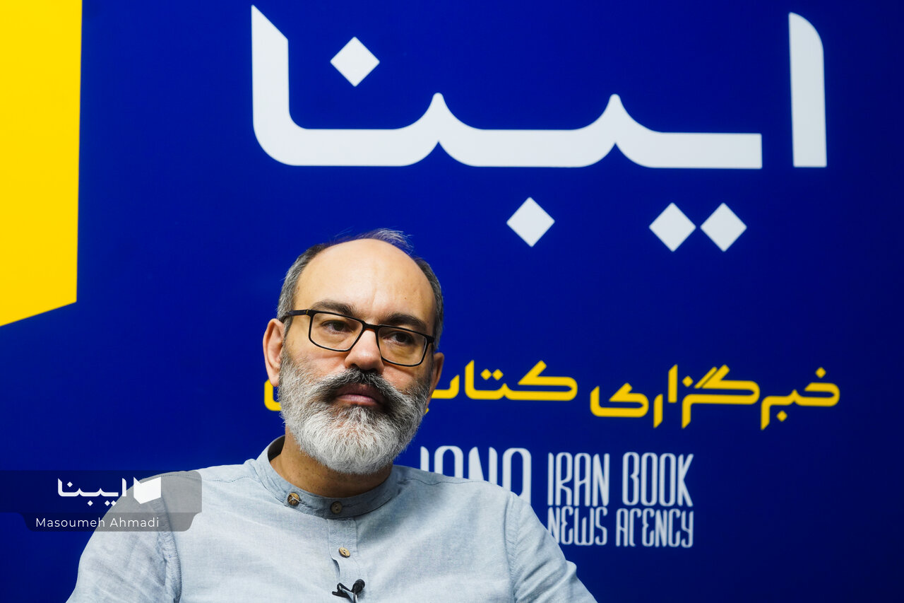 سینماگر ما حوزه نظری را قبول ندارد/ حوزه نظری با تحقیر به سینما نگاه میکند سینماگر ما حوزه نظری را قبول ندارد و حوزه نظری هم با تحقیر به سینما نگاه میکند