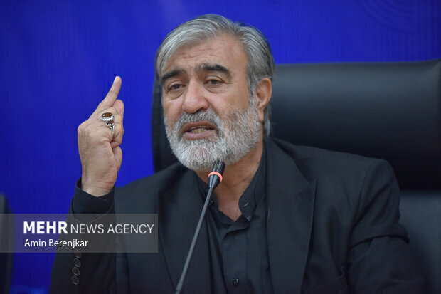 عزیزی: ملت ایران هرگز خیانت‌های همیشگی فرانسه را فراموش نمی‌کند