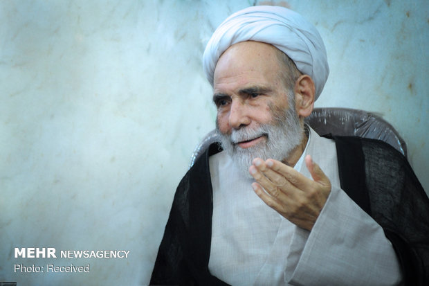 ماجرای اصرار موکب‌دار به آیت الله مجتبی تهرانی در مشایه/نذری که ادا شد