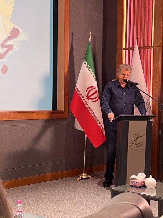 مجید مظفری نشانش را به دخترش داد/ نیکی قهرمان زندگیام است مجید مظفری نشاناش را به دخترش داد / «او قهرمان زندگیام»