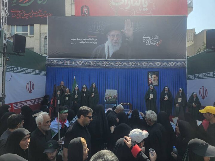 نوای «یالثارات الحسین» در پیادهروی جاماندگان تهران/طنین عشق در پایتخت نوای «یالثارات الحسین» در پیادهروی جاماندگان تهران/طنین عشق در پایتخت