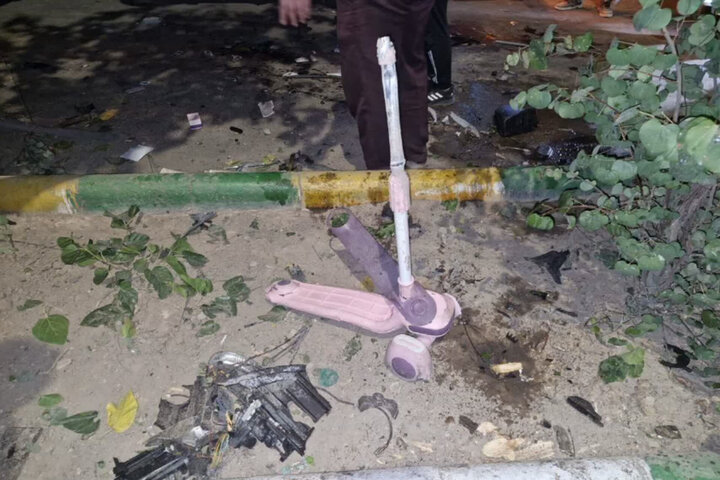 اسکوتر صورتی «حسنا» در بلوار وکیل‌آباد مشهد جا ماند