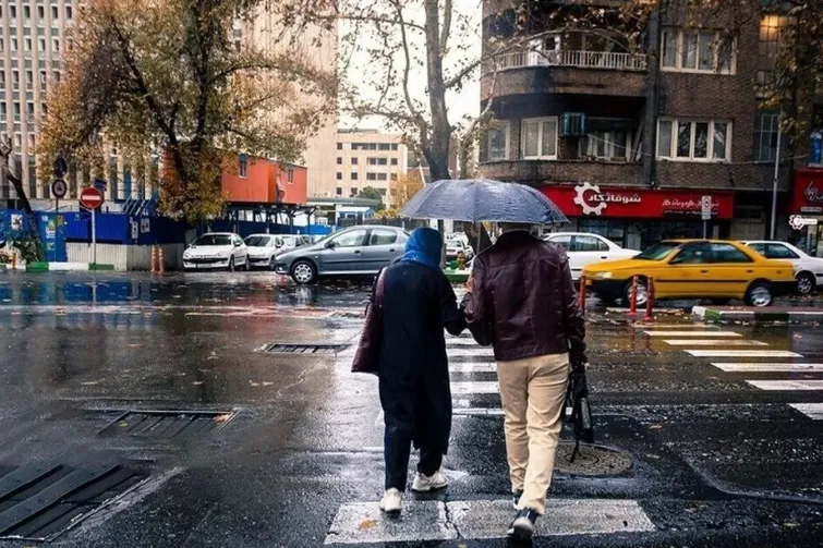 تاریخ دقیق آغاز بارش‌ها در تهران اعلام شد / پیش‌بینی هواشناسی برای روزهای آینده چیست؟
