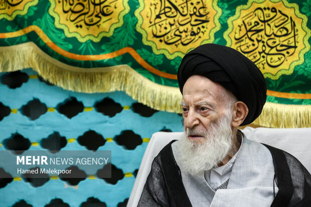 دروس حوزه علمیه قم در پی ارتحال آیت‌الله شبیری تا پایان هفته تعطیل شد